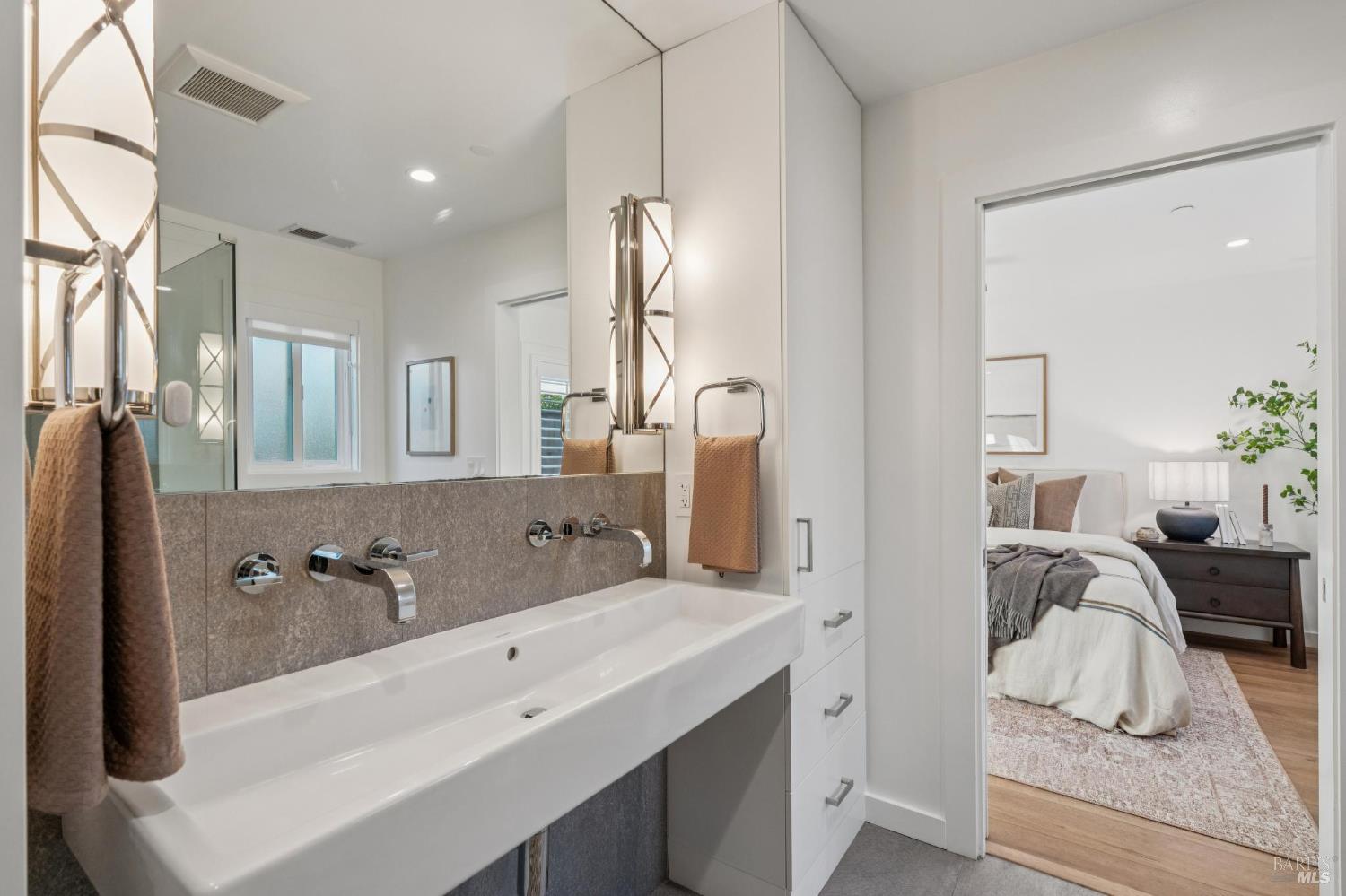 122 Blackfield Drive