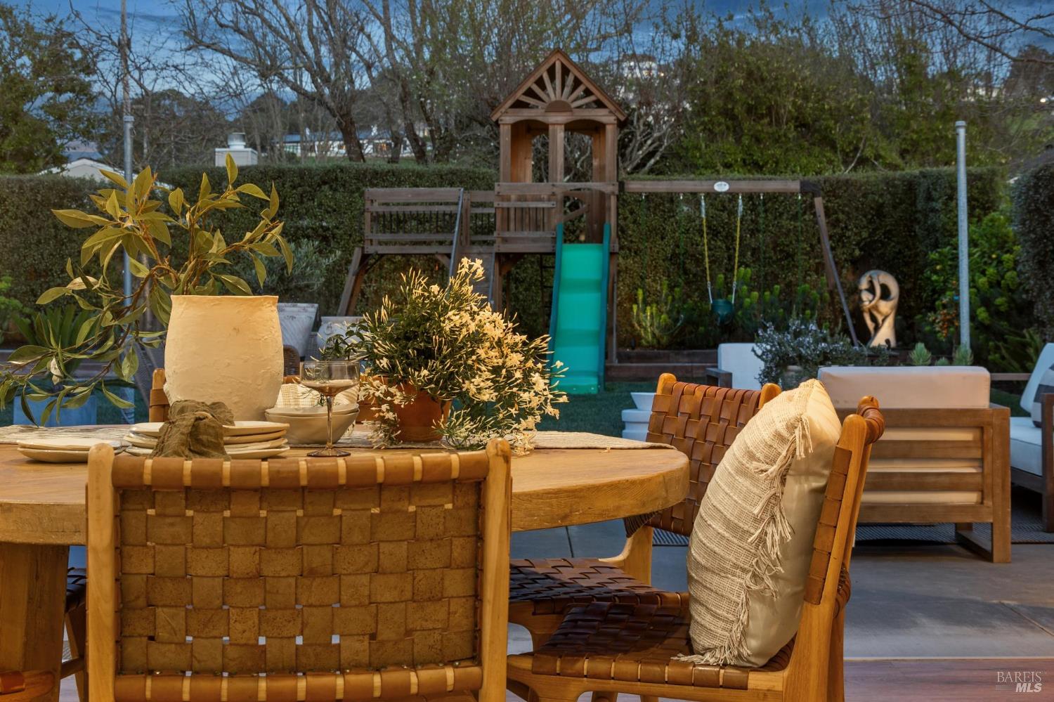 122 Blackfield Drive