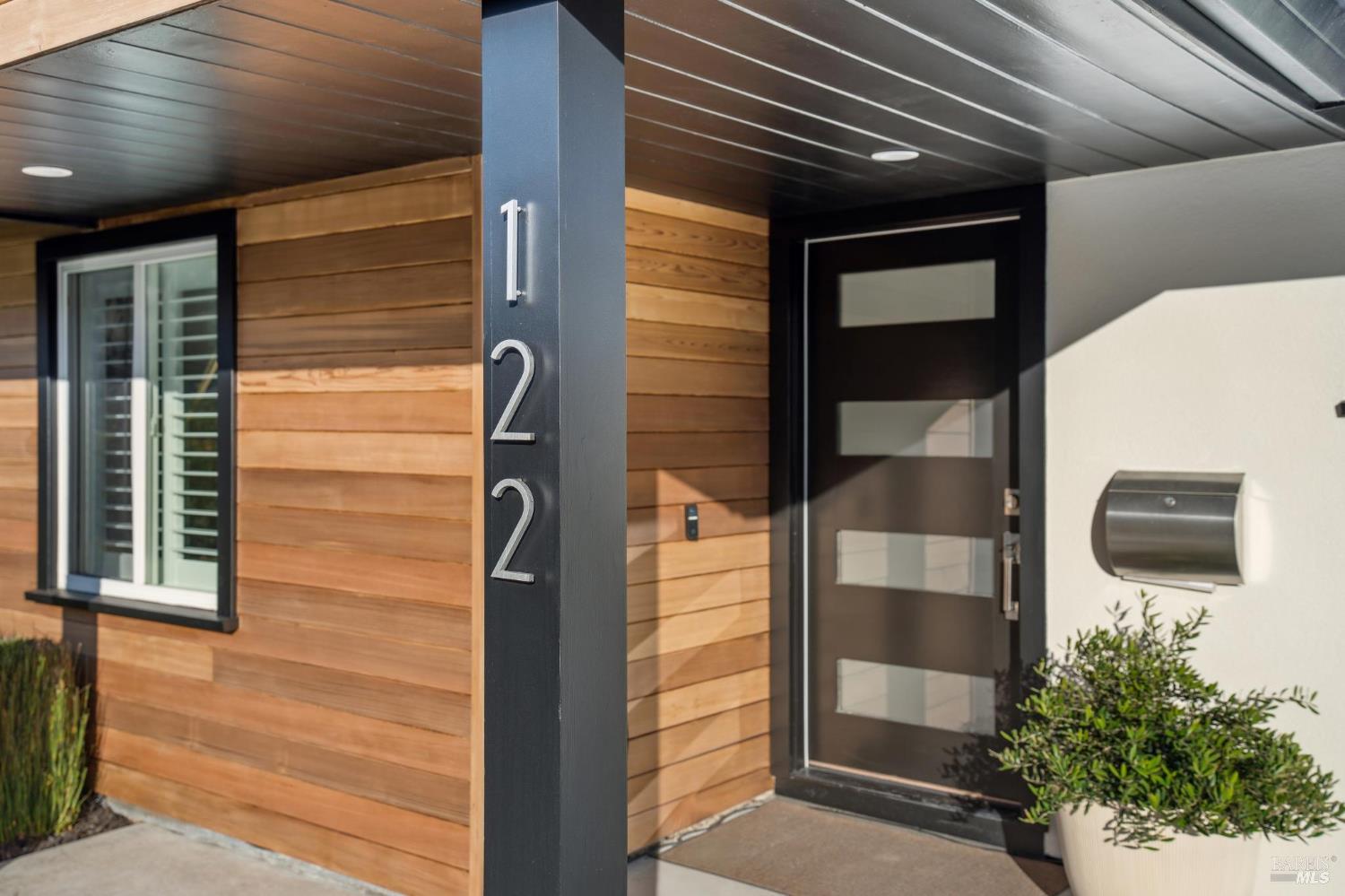 122 Blackfield Drive