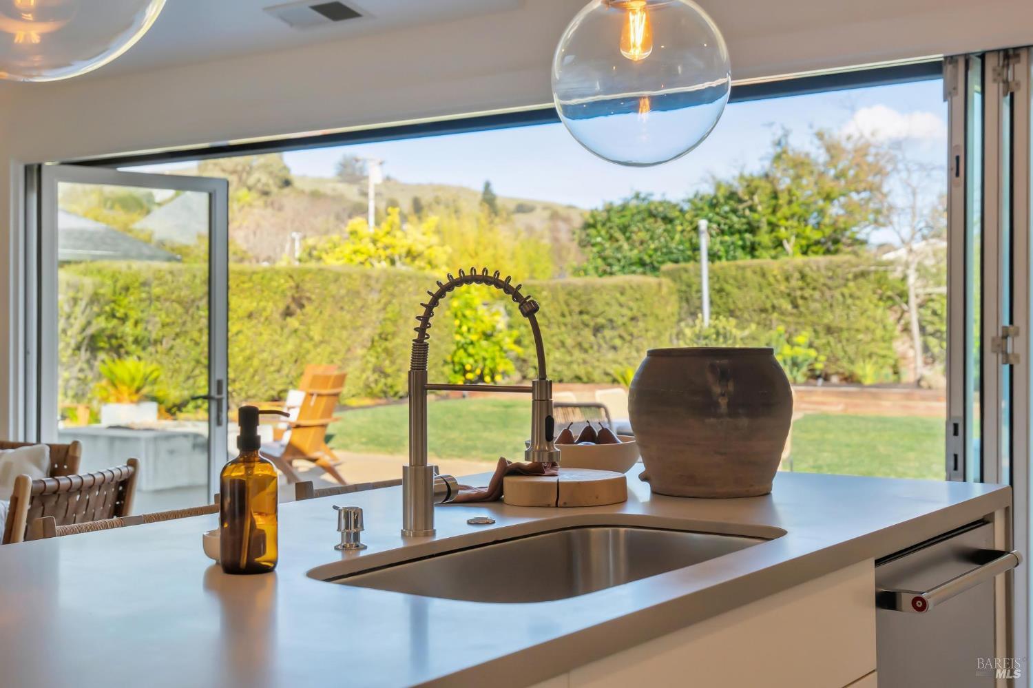 122 Blackfield Drive