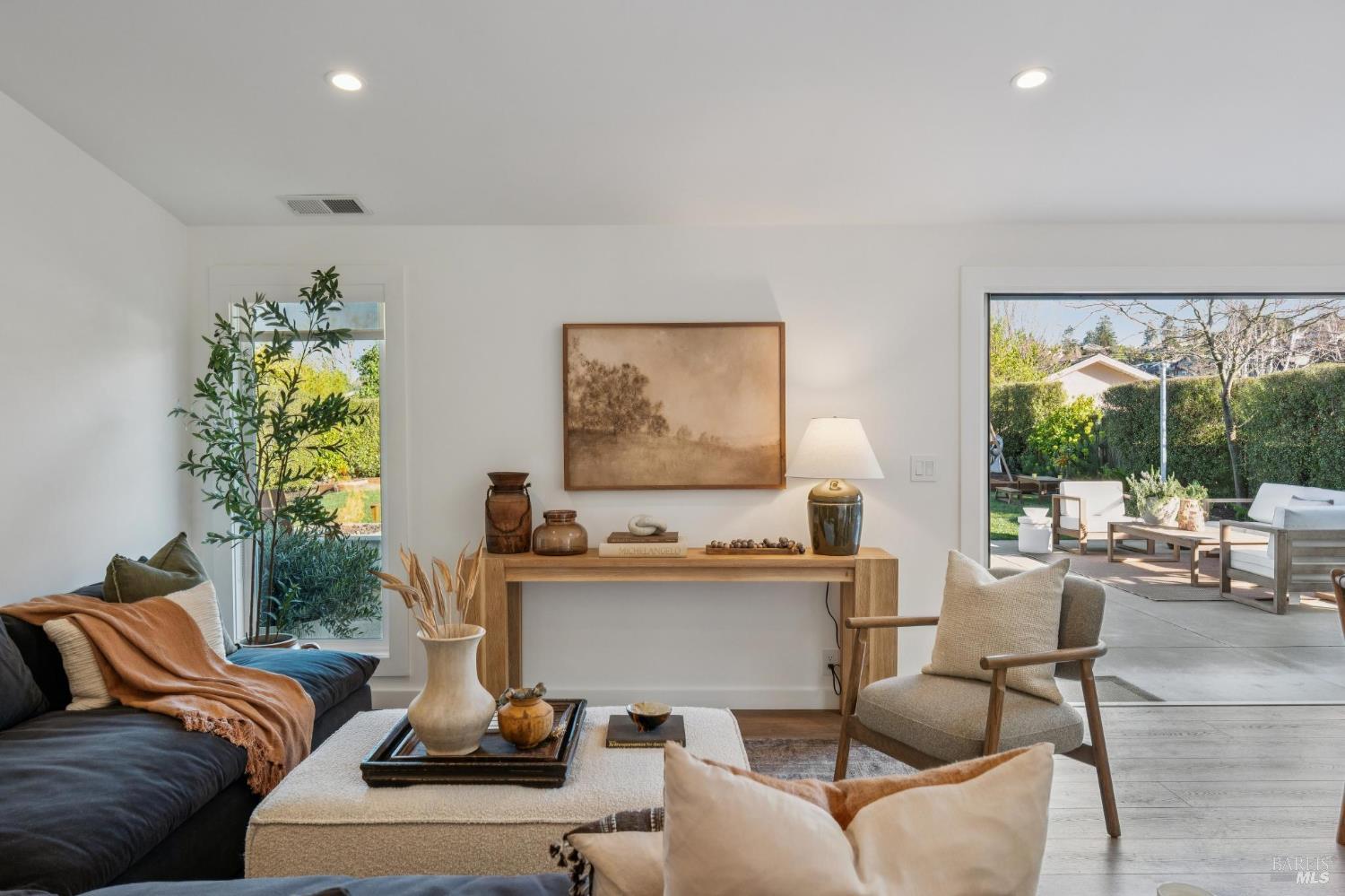 122 Blackfield Drive