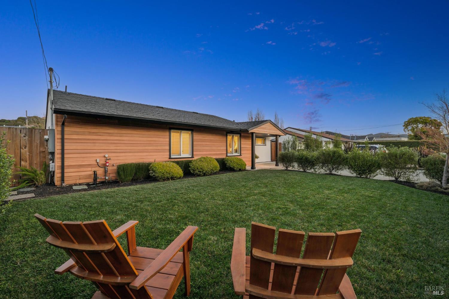 122 Blackfield Drive