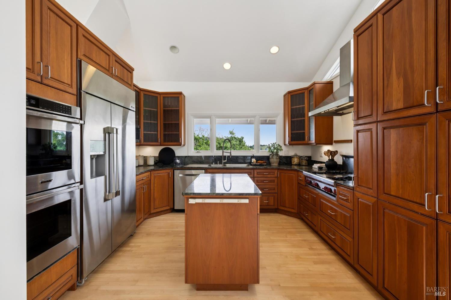 290 Stuyvesant Drive