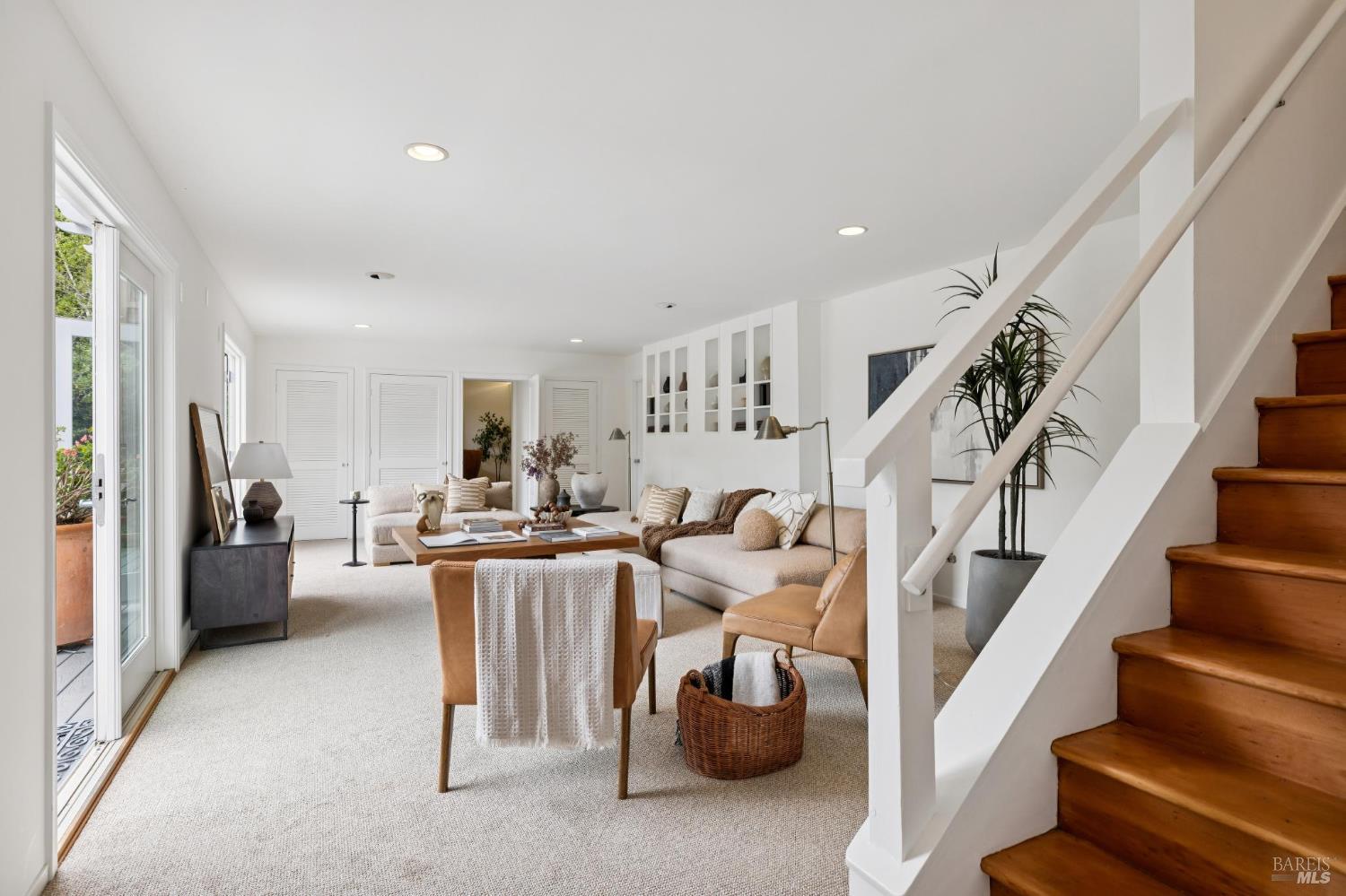 290 Stuyvesant Drive