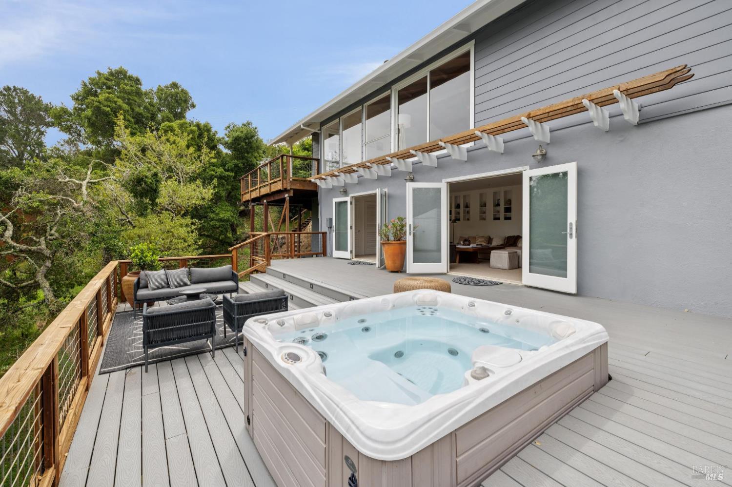 290 Stuyvesant Drive