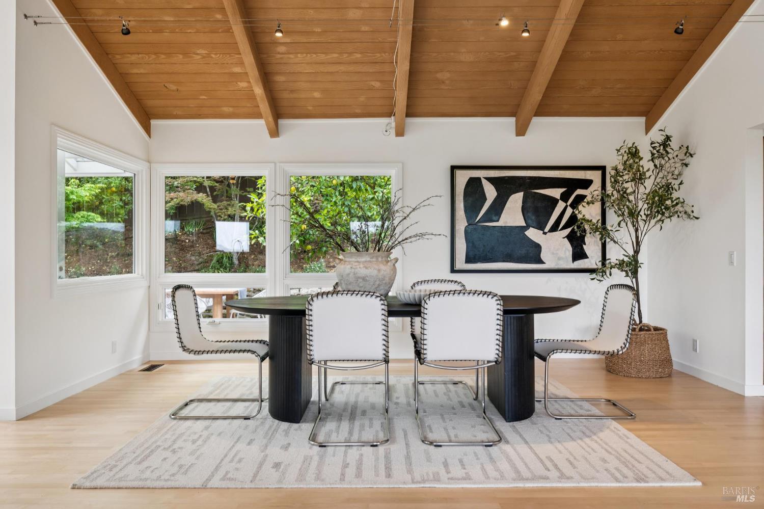 290 Stuyvesant Drive