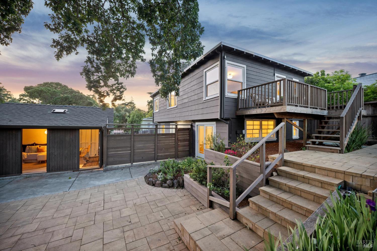 27 Sierra Avenue