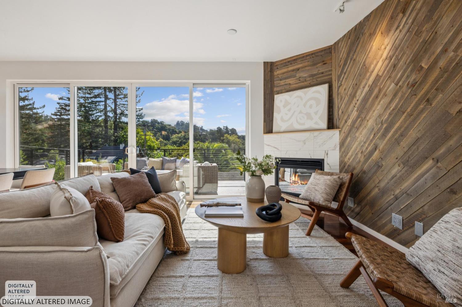 115 Santa Cruz Avenue