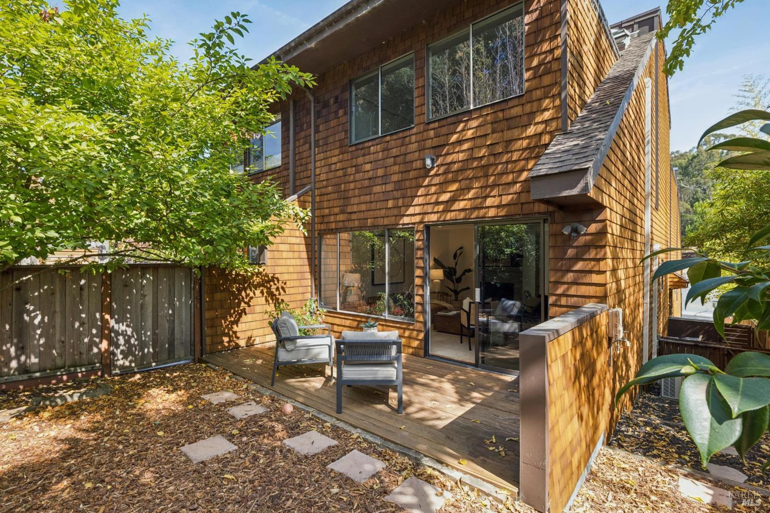 831 Sir Francis Drake Boulevard