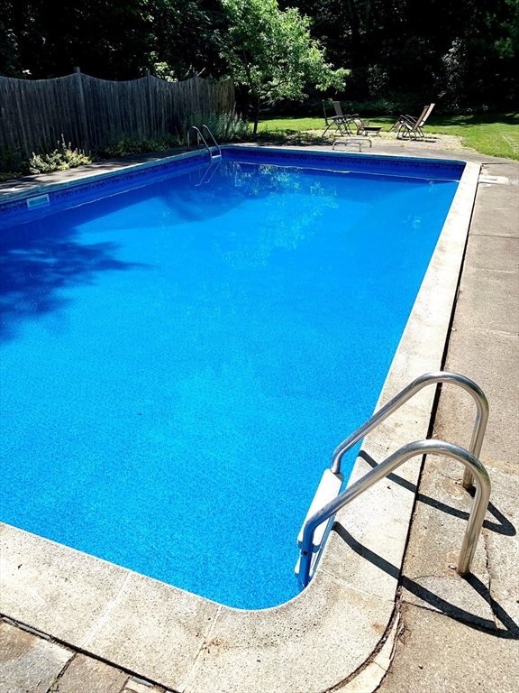 107 Bristers Hill Rd