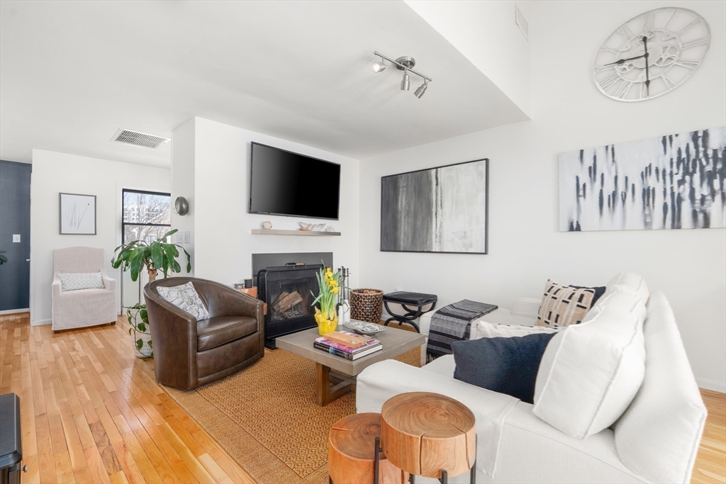 21 Harbourside Rd # 26