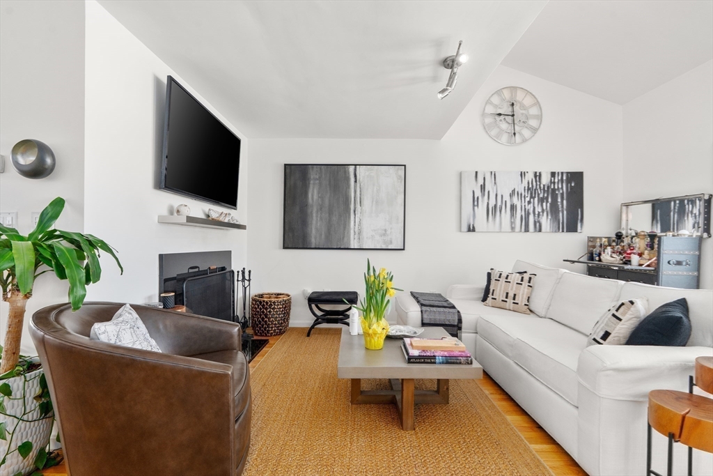 21 Harbourside Rd # 26