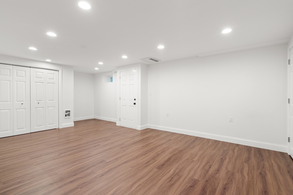 15 Central St.