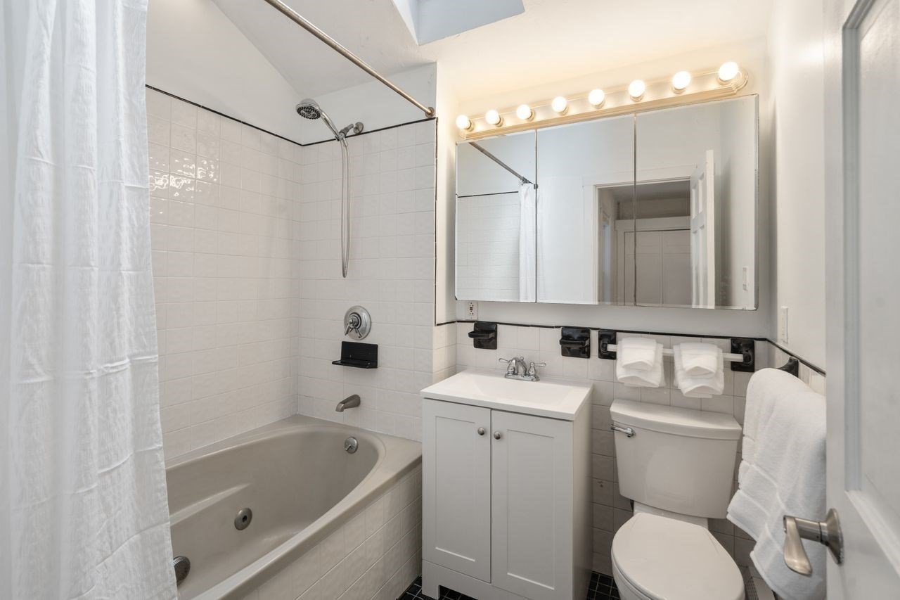 12 Oconnell Avenue # 12