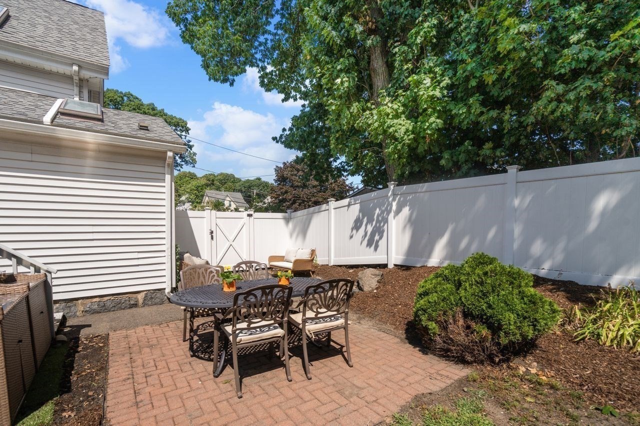 12 Oconnell Avenue # 12