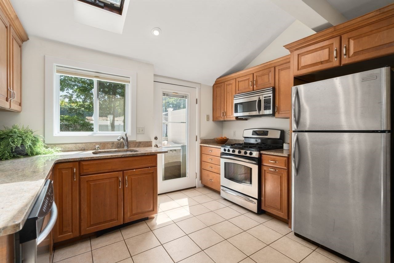 12 Oconnell Avenue # 12