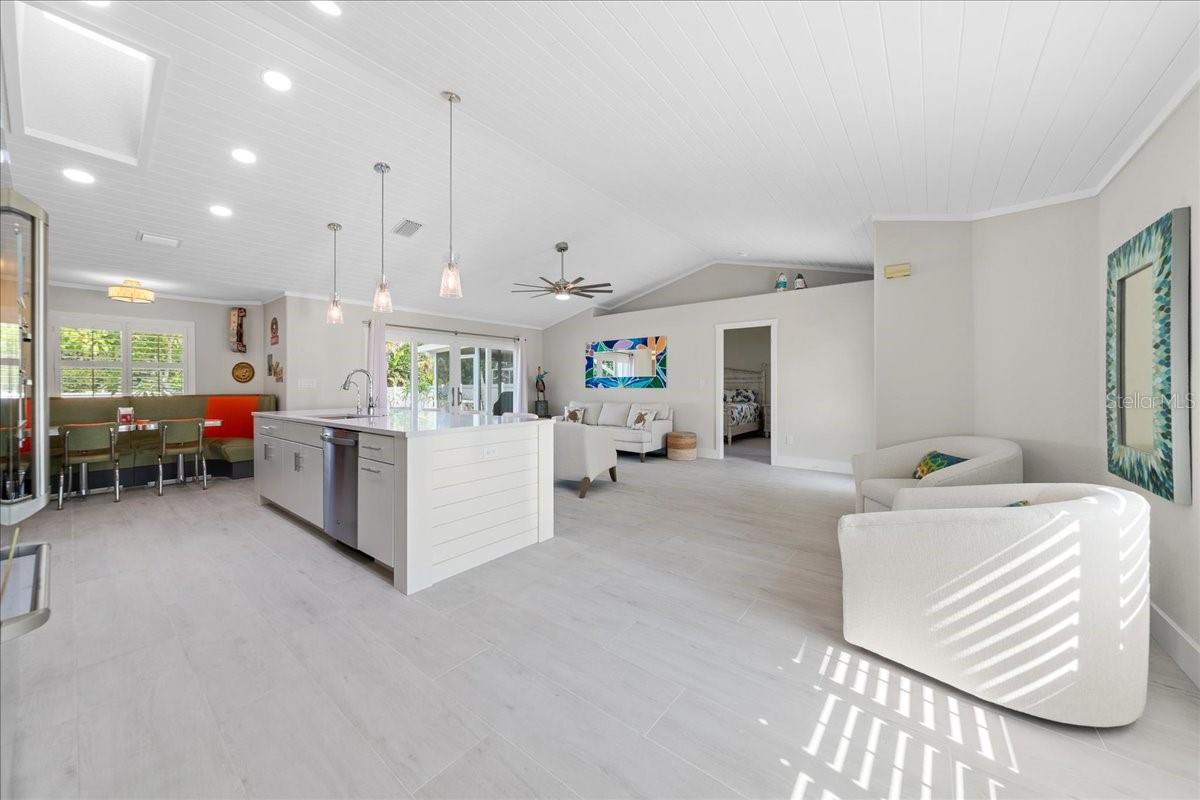 5120 PALM DR