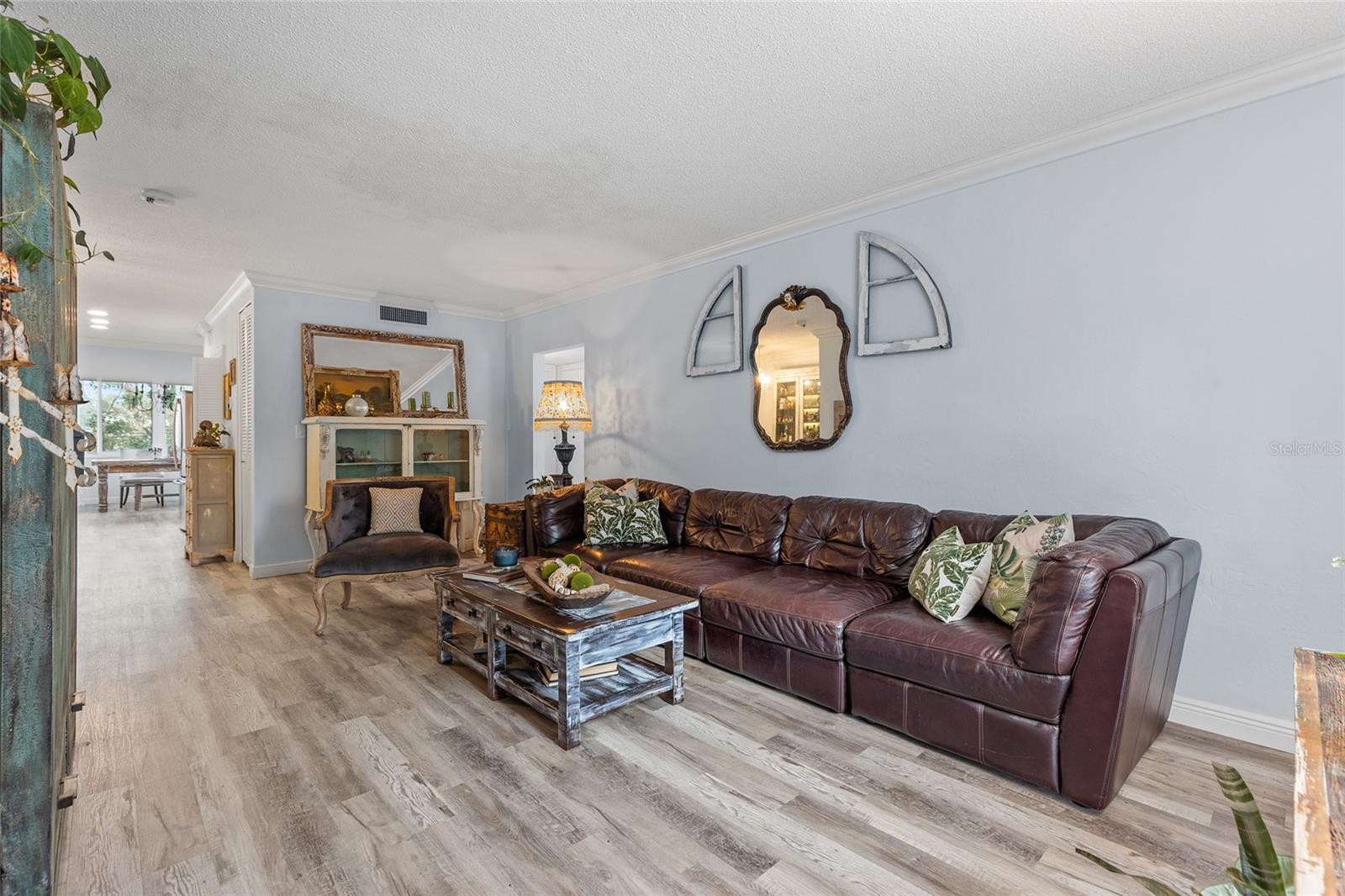 1330 SNELL ISLE BLVD NE #4