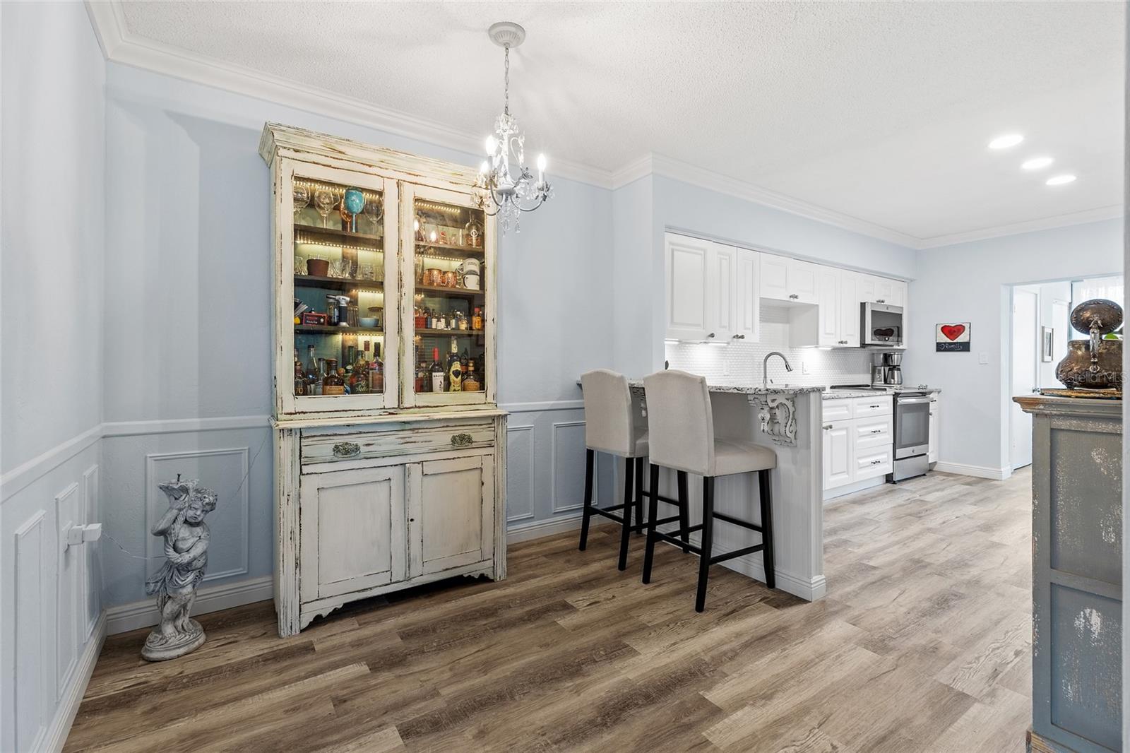 1330 SNELL ISLE BLVD NE #4