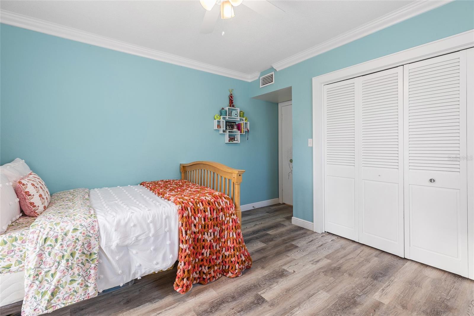 1330 SNELL ISLE BLVD NE #4