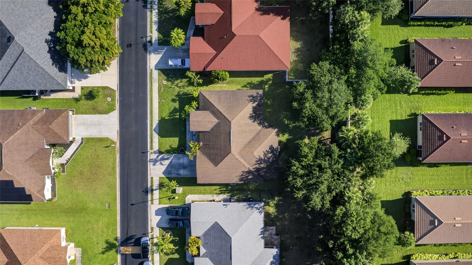2502 NATURE POINTE LOOP