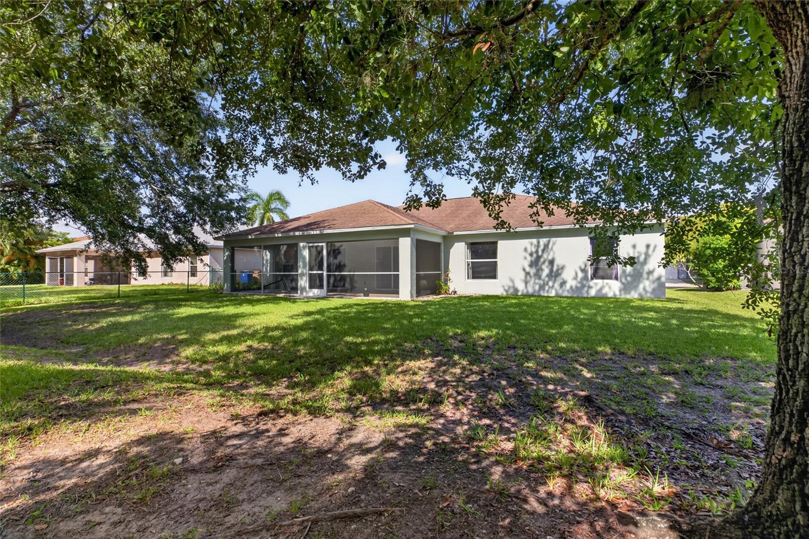 2502 NATURE POINTE LOOP