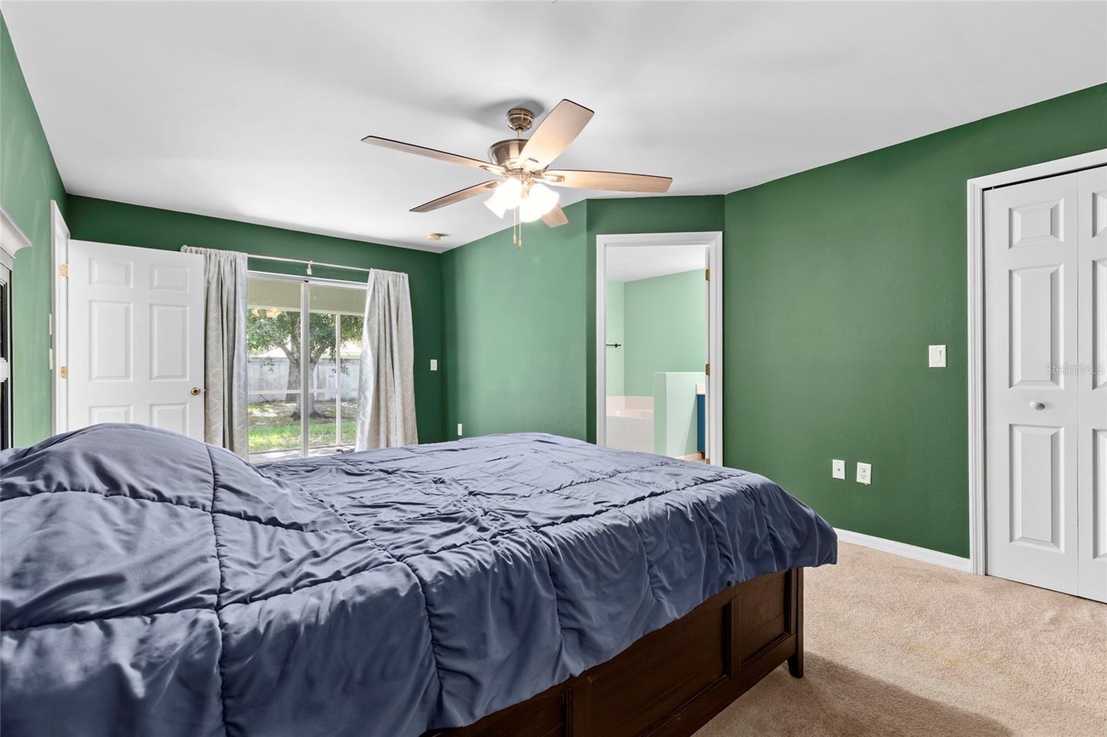 2502 NATURE POINTE LOOP