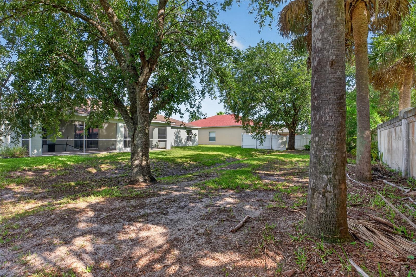 2502 NATURE POINTE LOOP