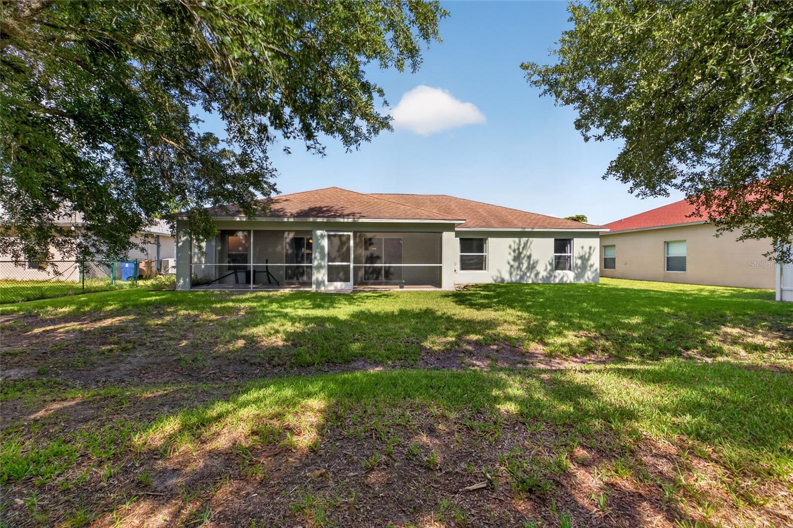 2502 NATURE POINTE LOOP