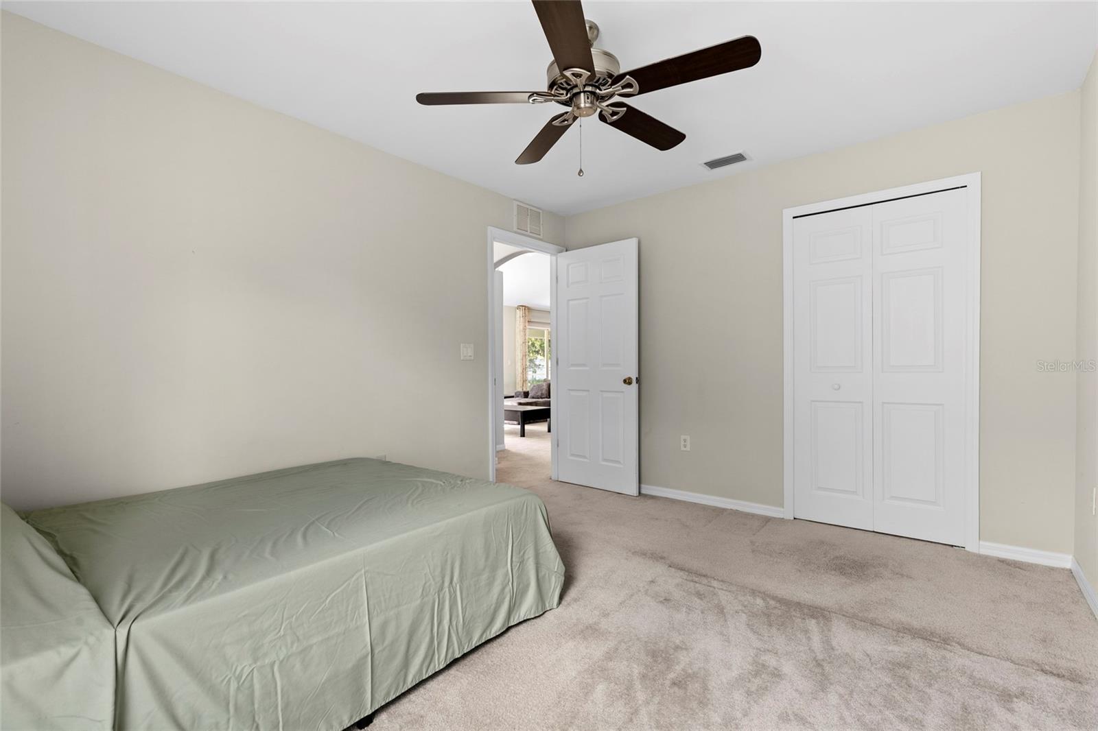 2502 NATURE POINTE LOOP