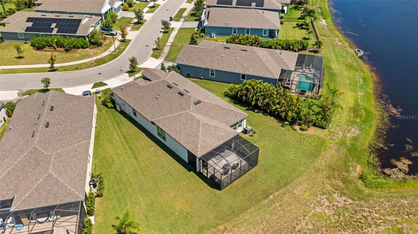 6211 SEA AIR DR