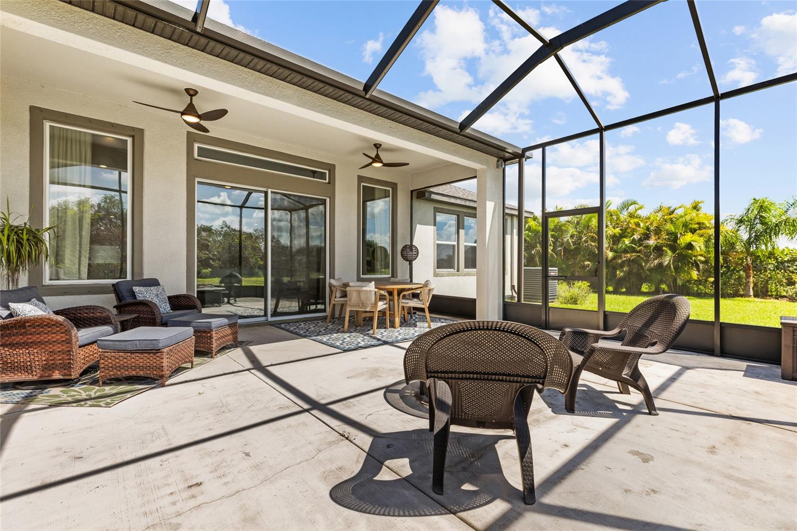 6211 SEA AIR DR