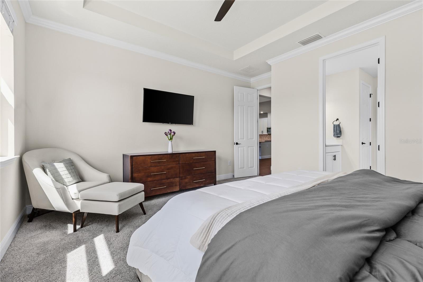 6211 SEA AIR DR