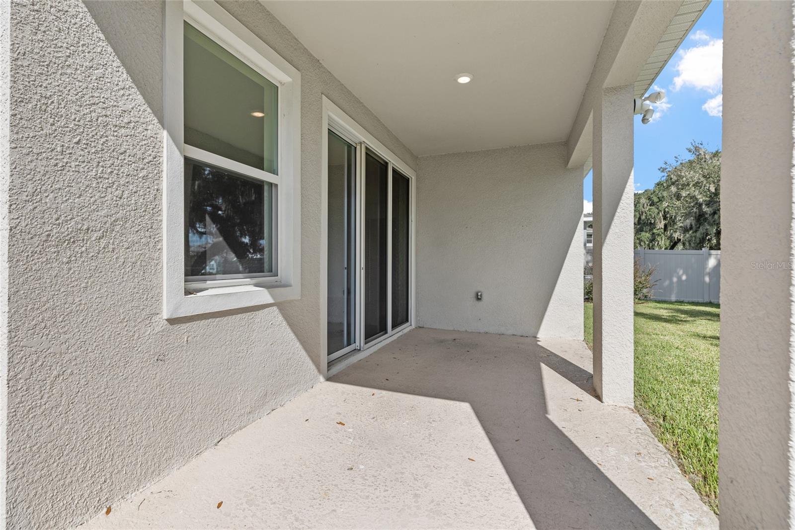 3504 CRESCENT PEAK WAY