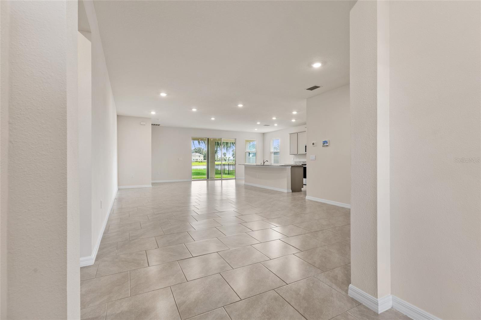 3504 CRESCENT PEAK WAY