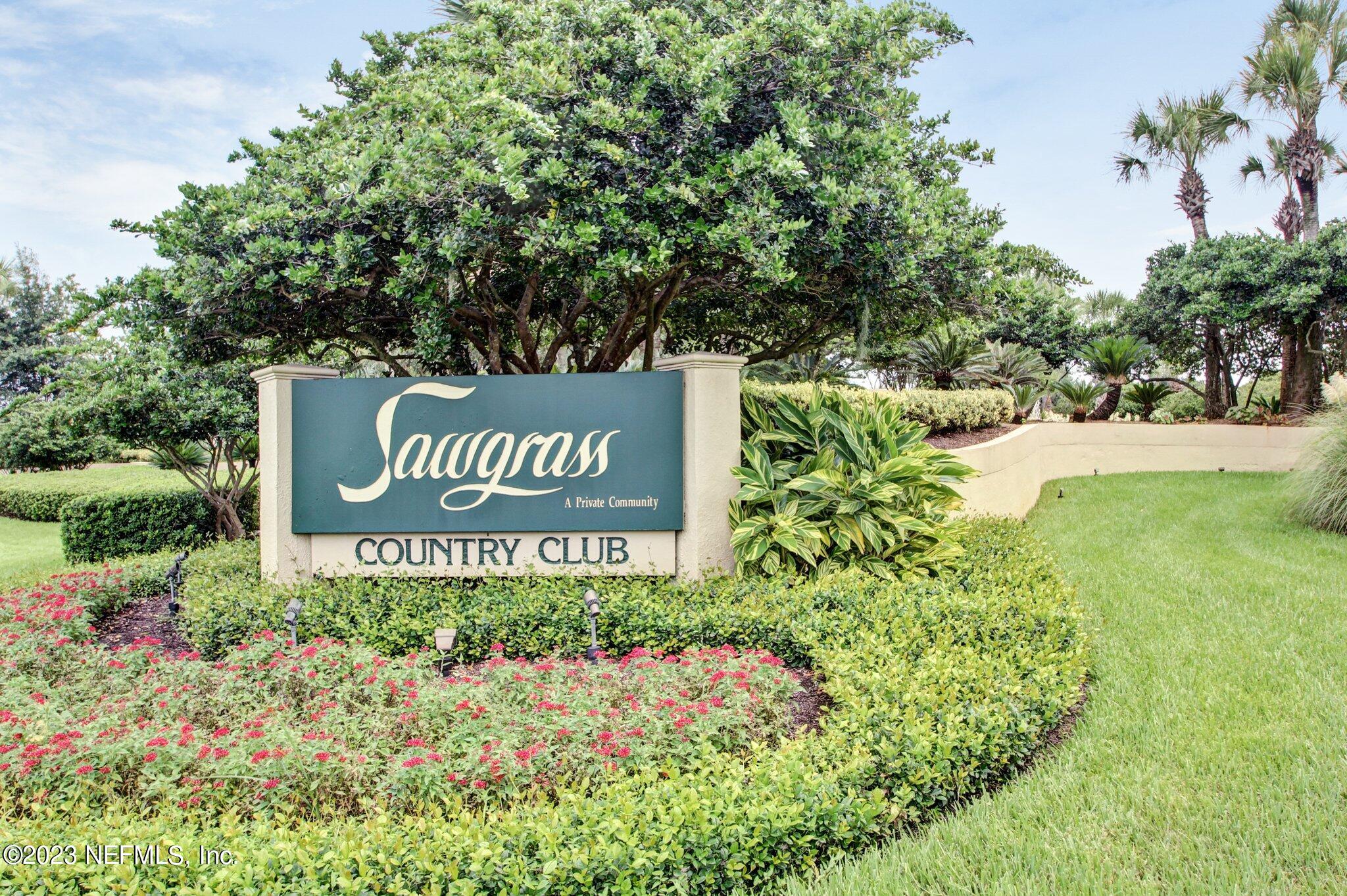 10025 SAWGRASS DR E