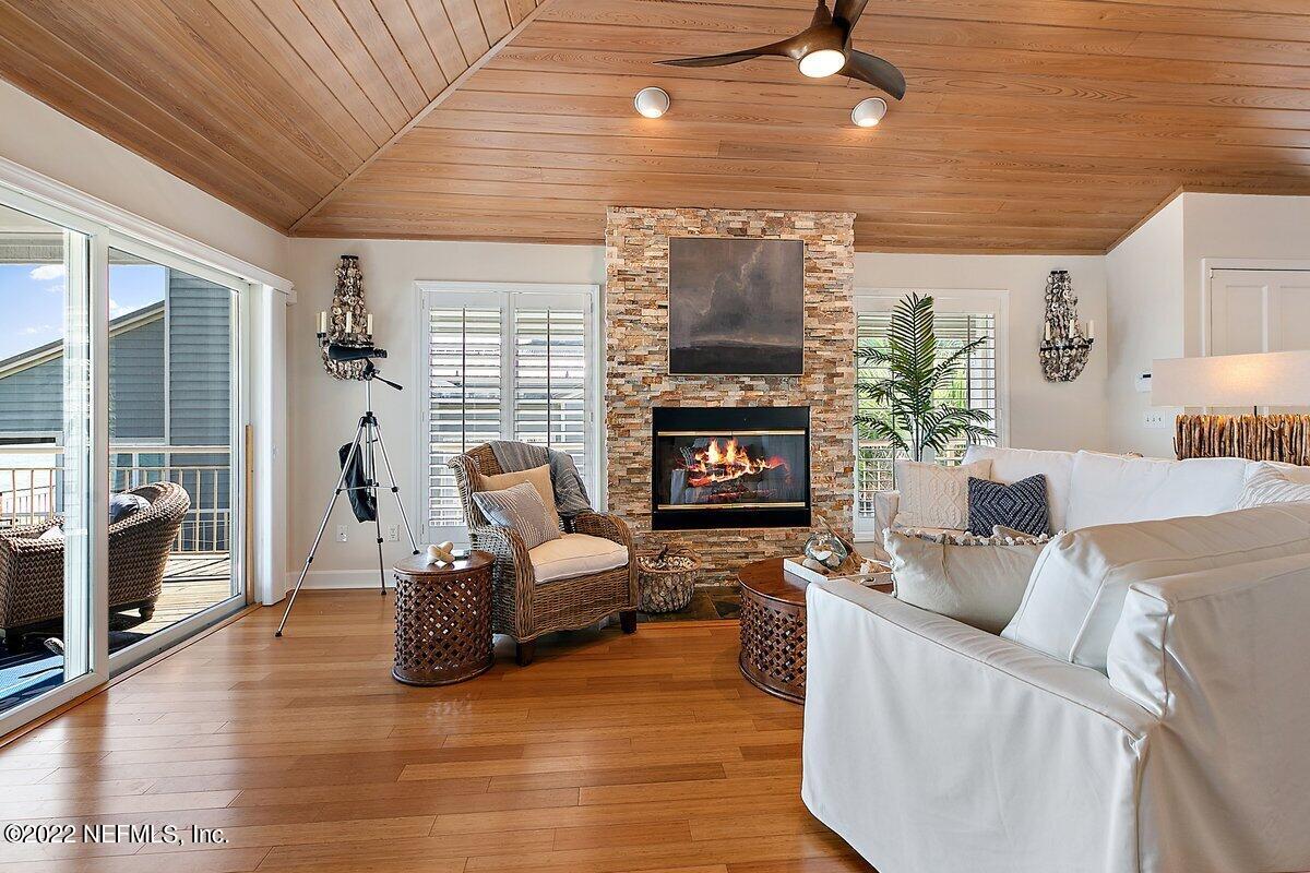 178 SEA HAMMOCK WAY