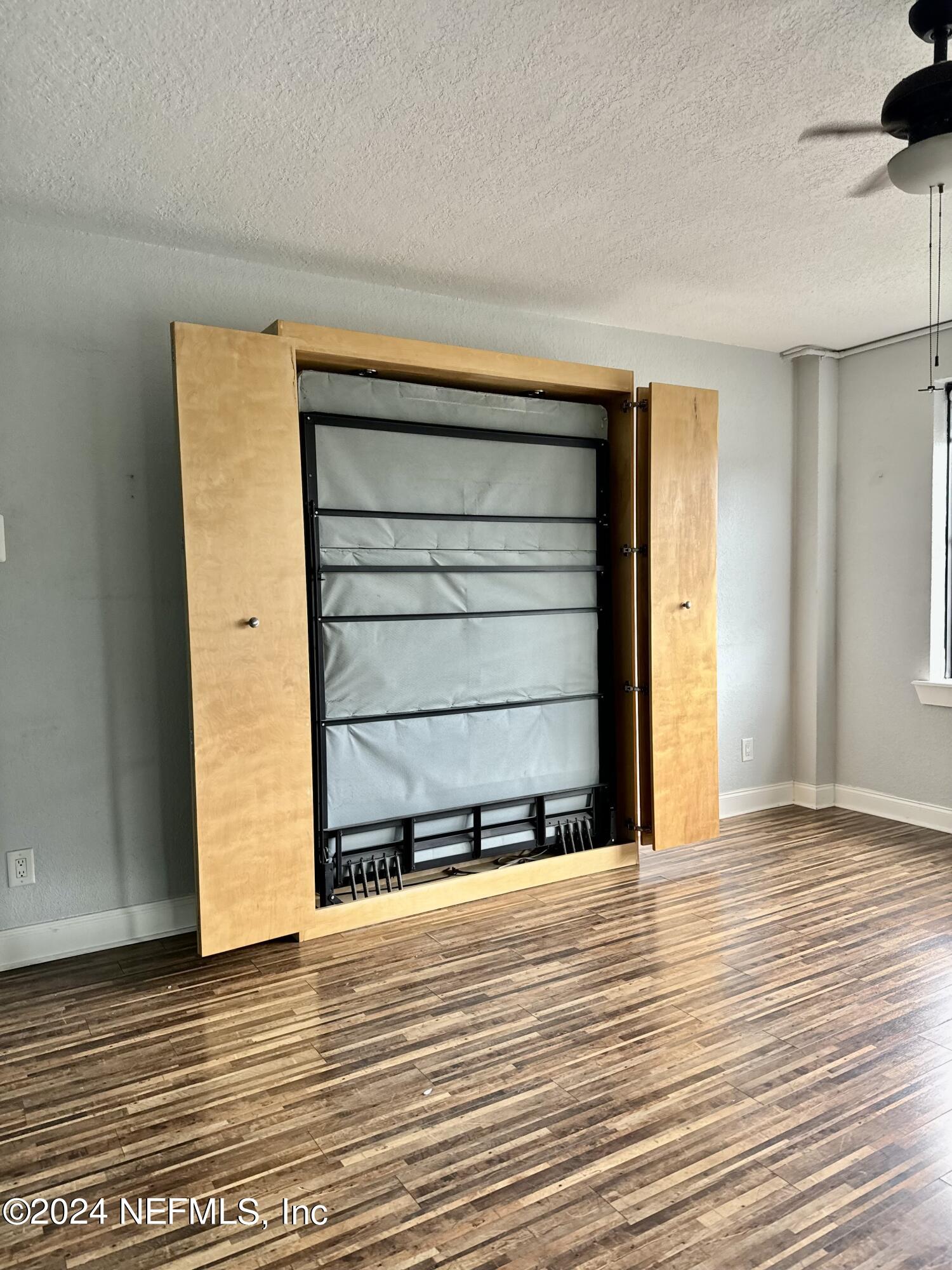 311 W ASHLEY Street, 1012