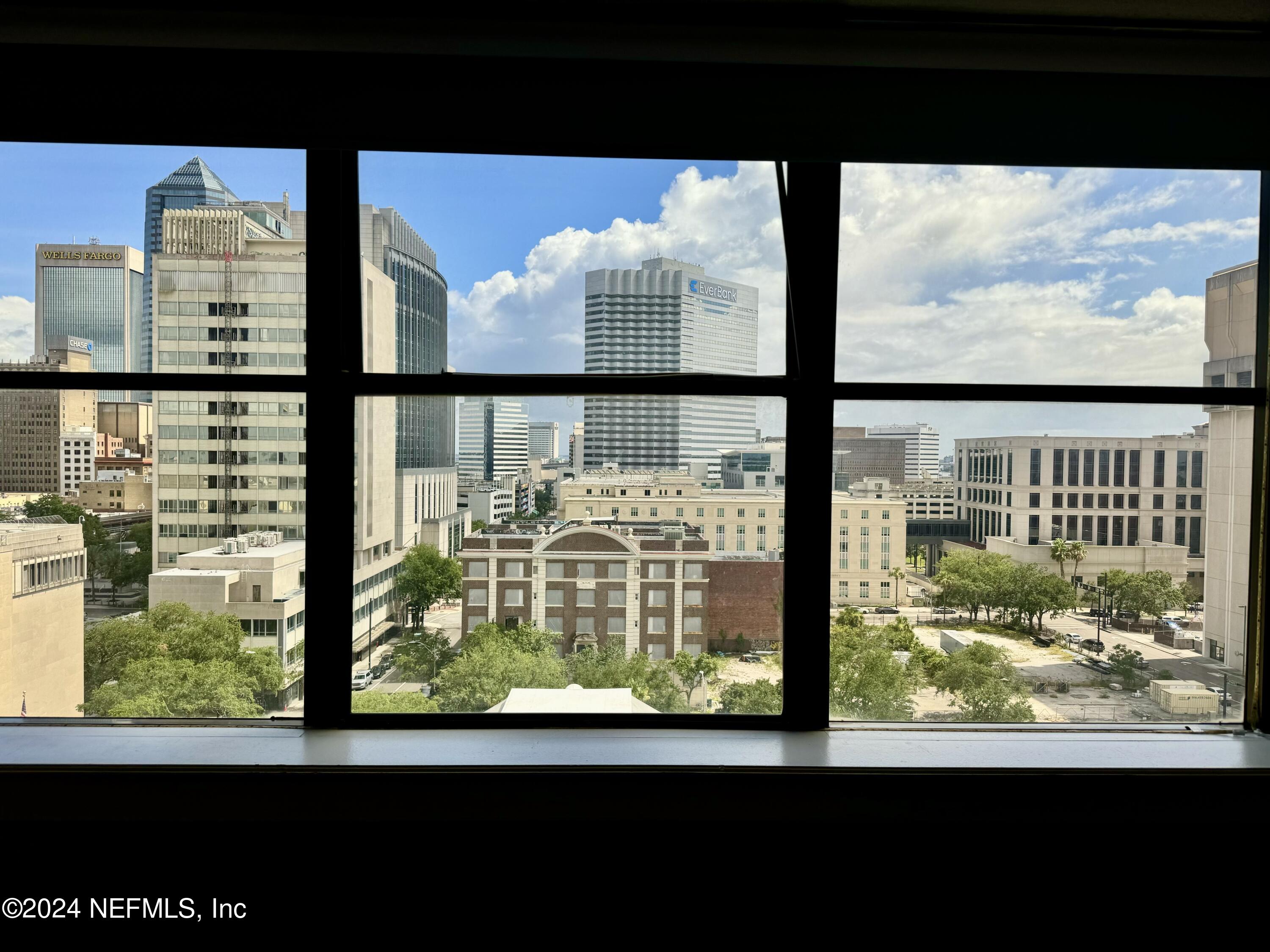 311 W ASHLEY Street, 1012