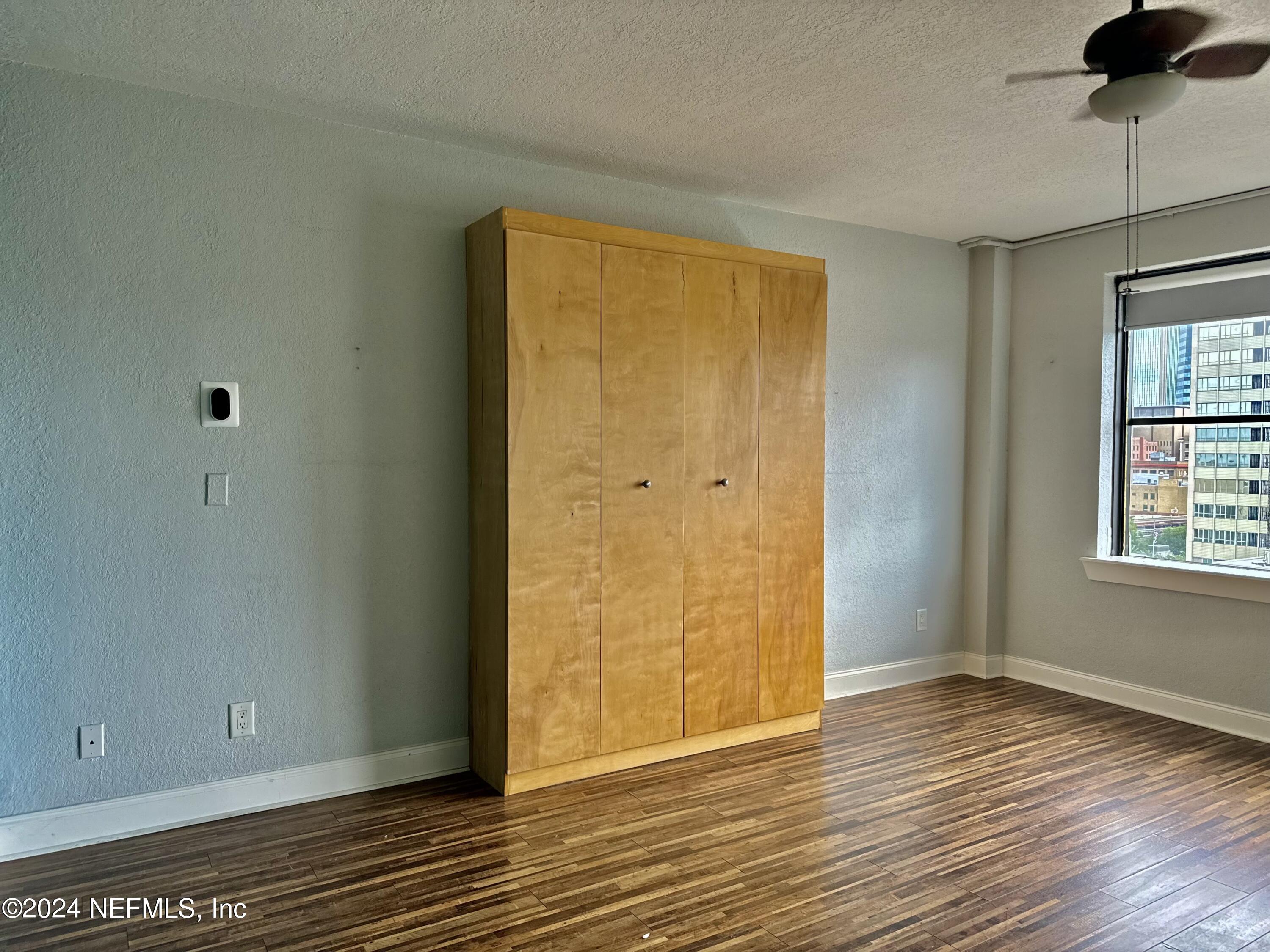 311 W ASHLEY Street, 1012