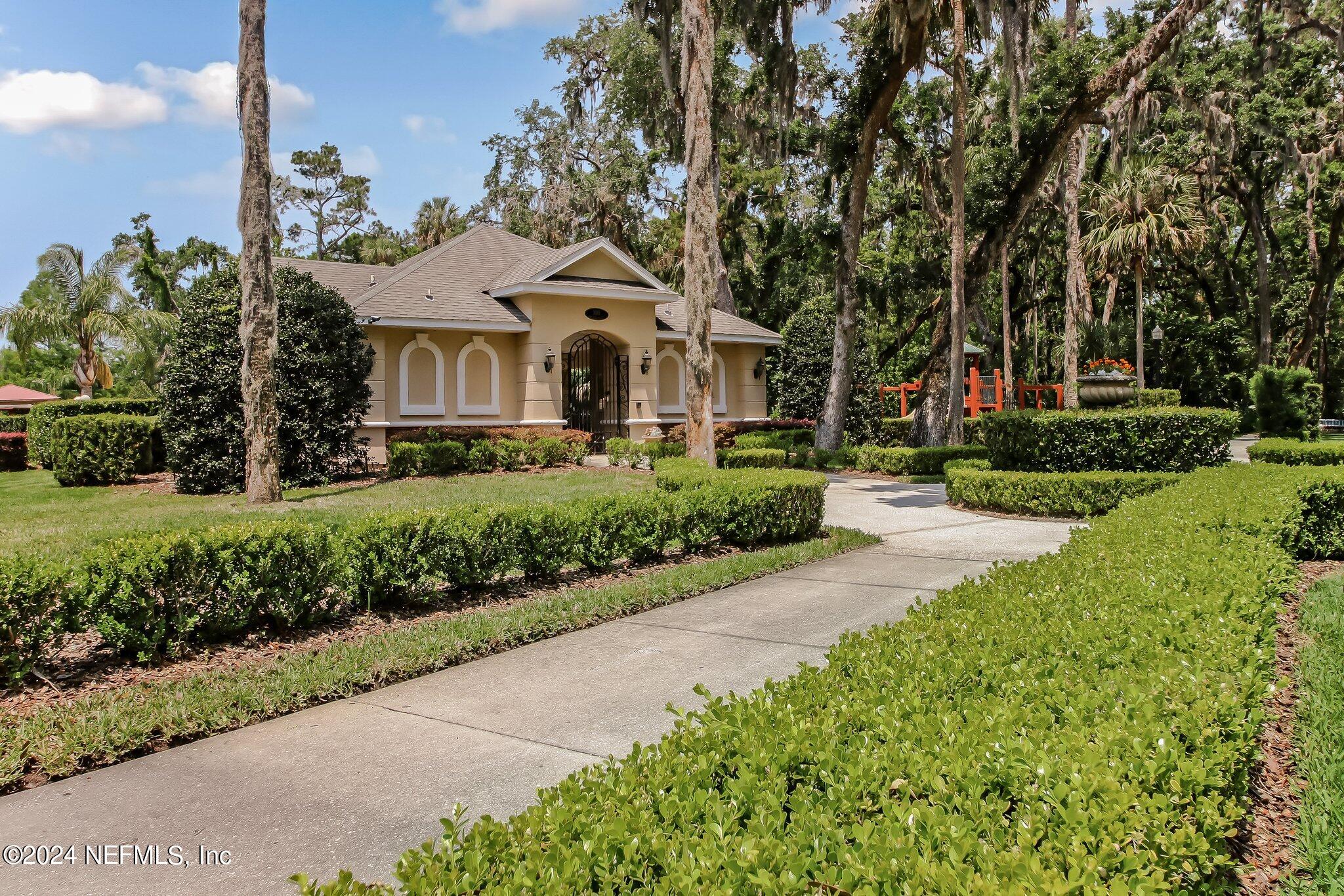 508 HONEY LOCUST Lane