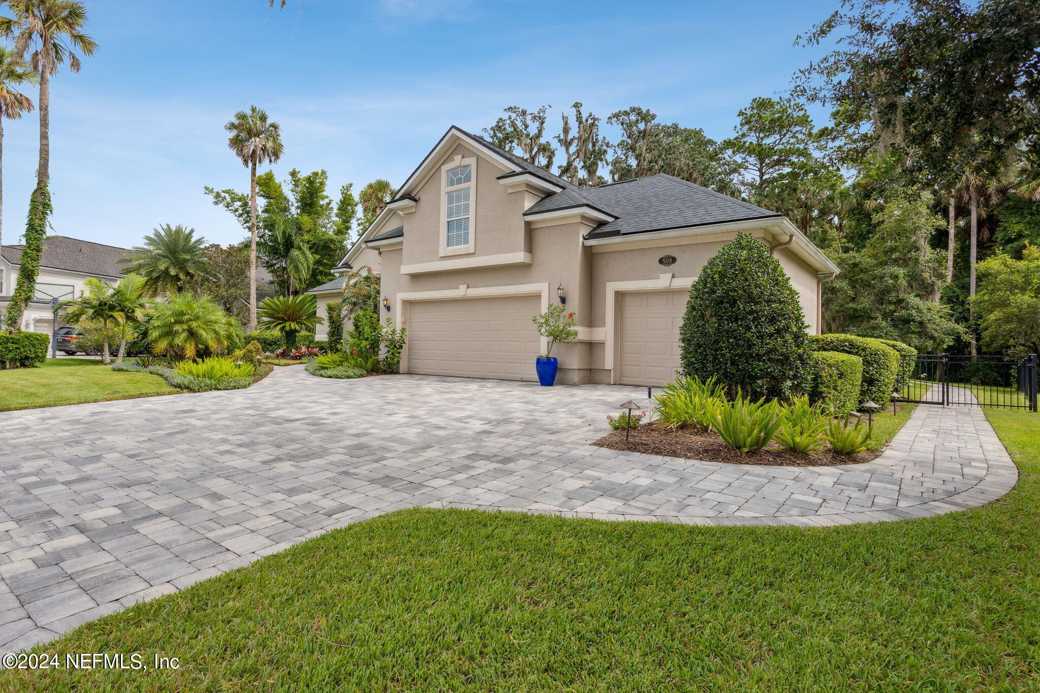 508 HONEY LOCUST Lane