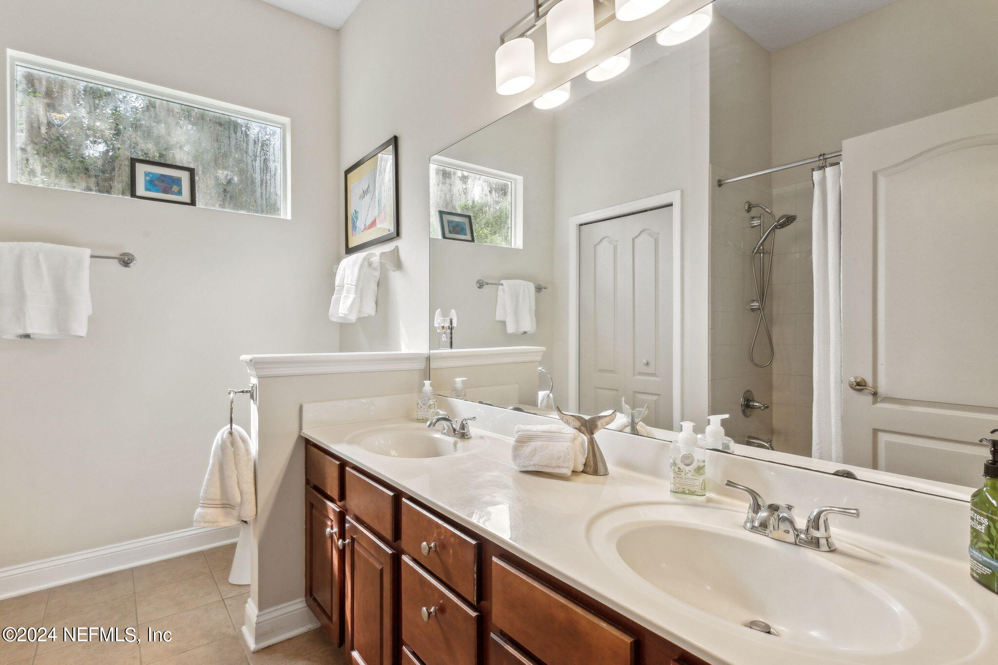 508 HONEY LOCUST Lane