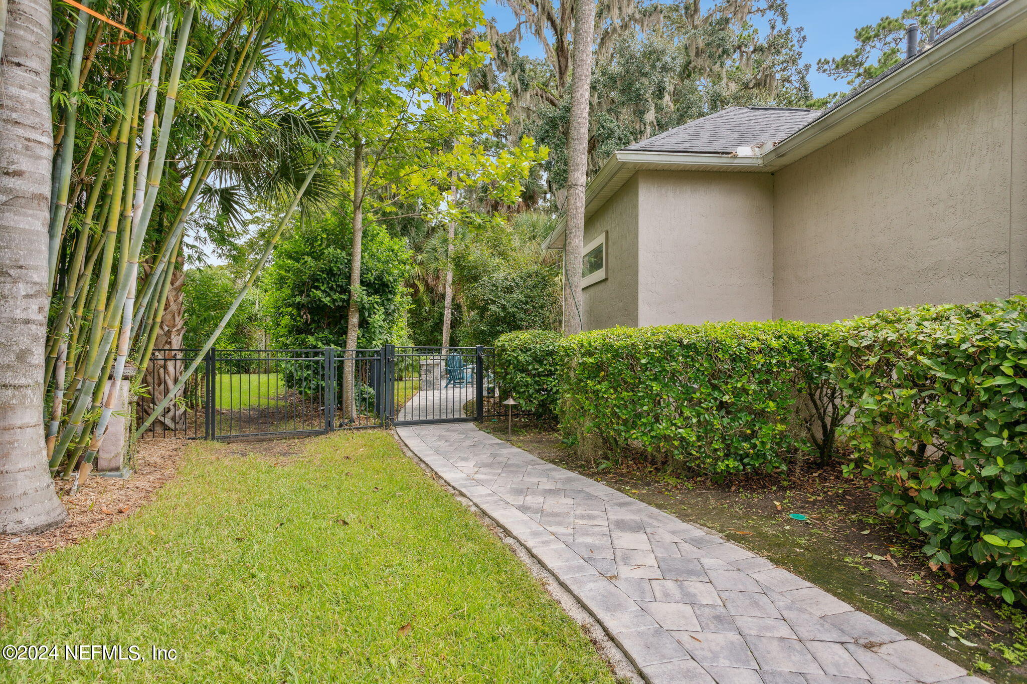 508 HONEY LOCUST Lane