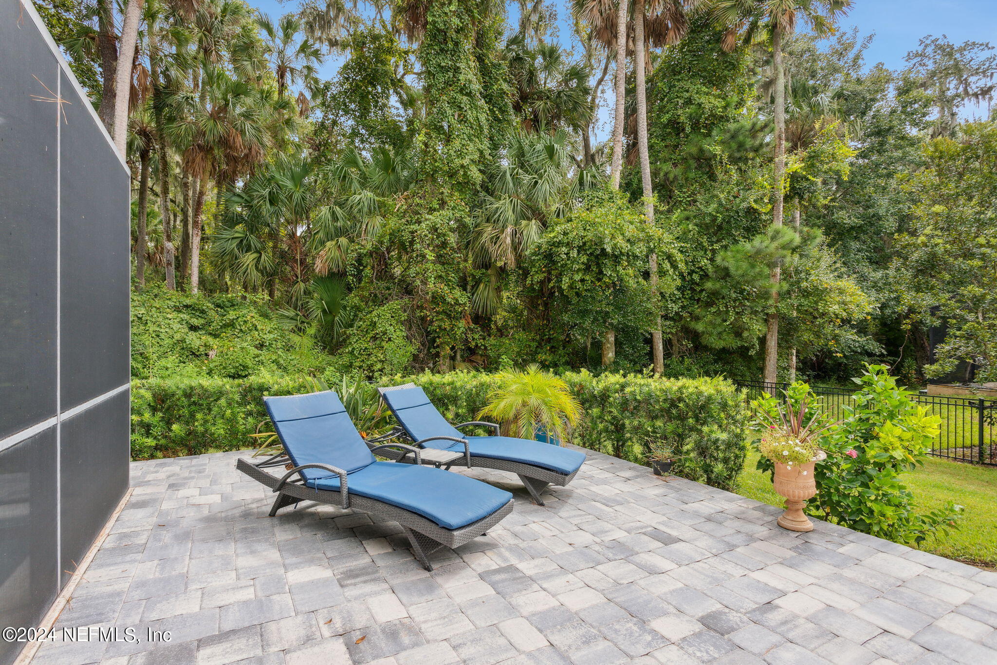 508 HONEY LOCUST Lane