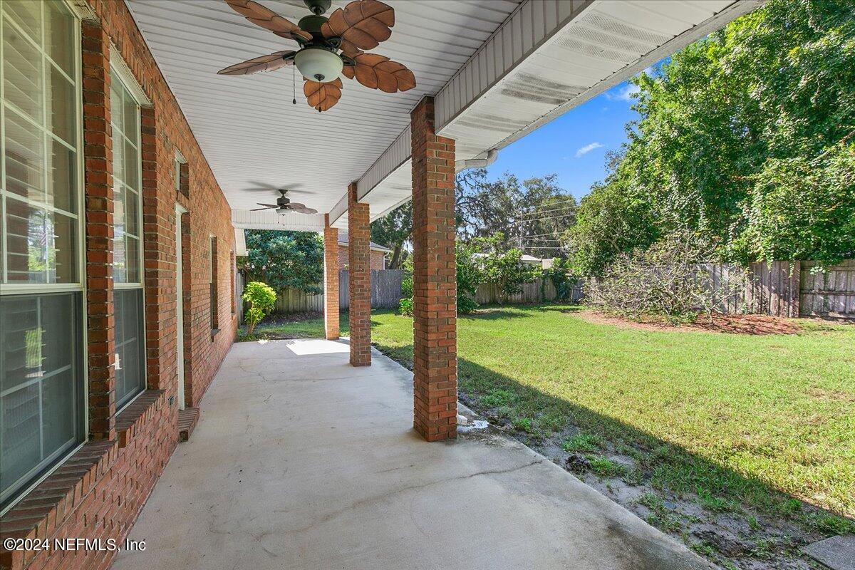 9676 TRENDLE Lane