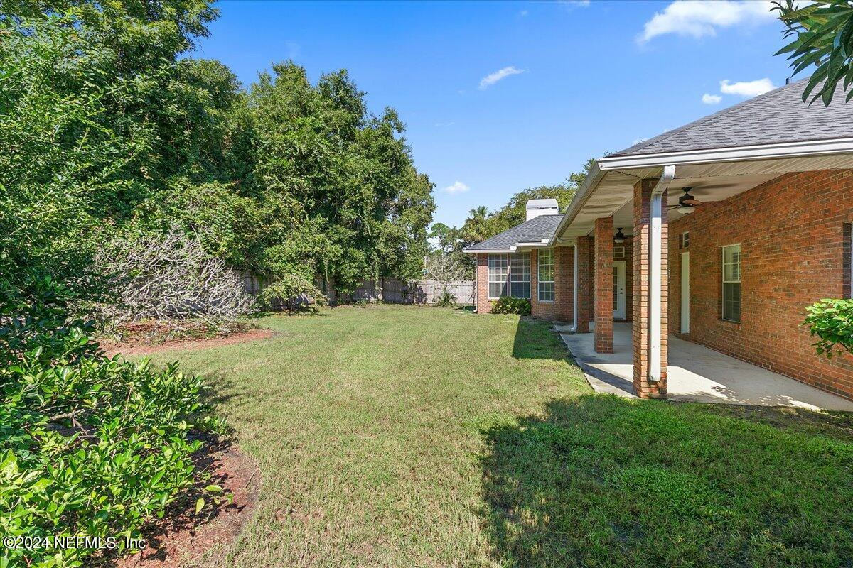 9676 TRENDLE Lane