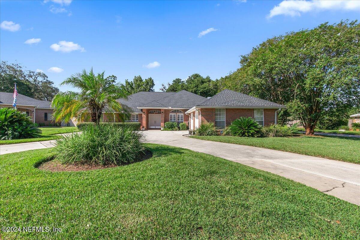 9676 TRENDLE Lane