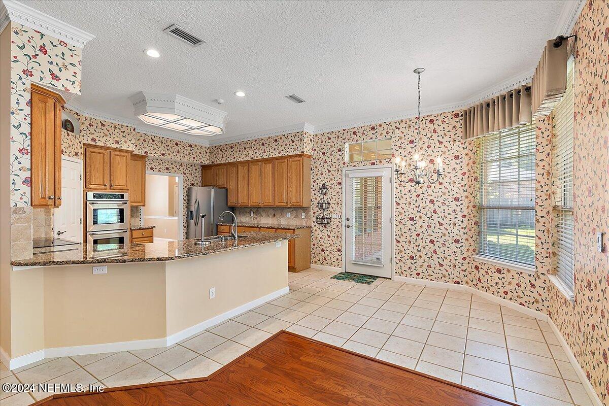9676 TRENDLE Lane