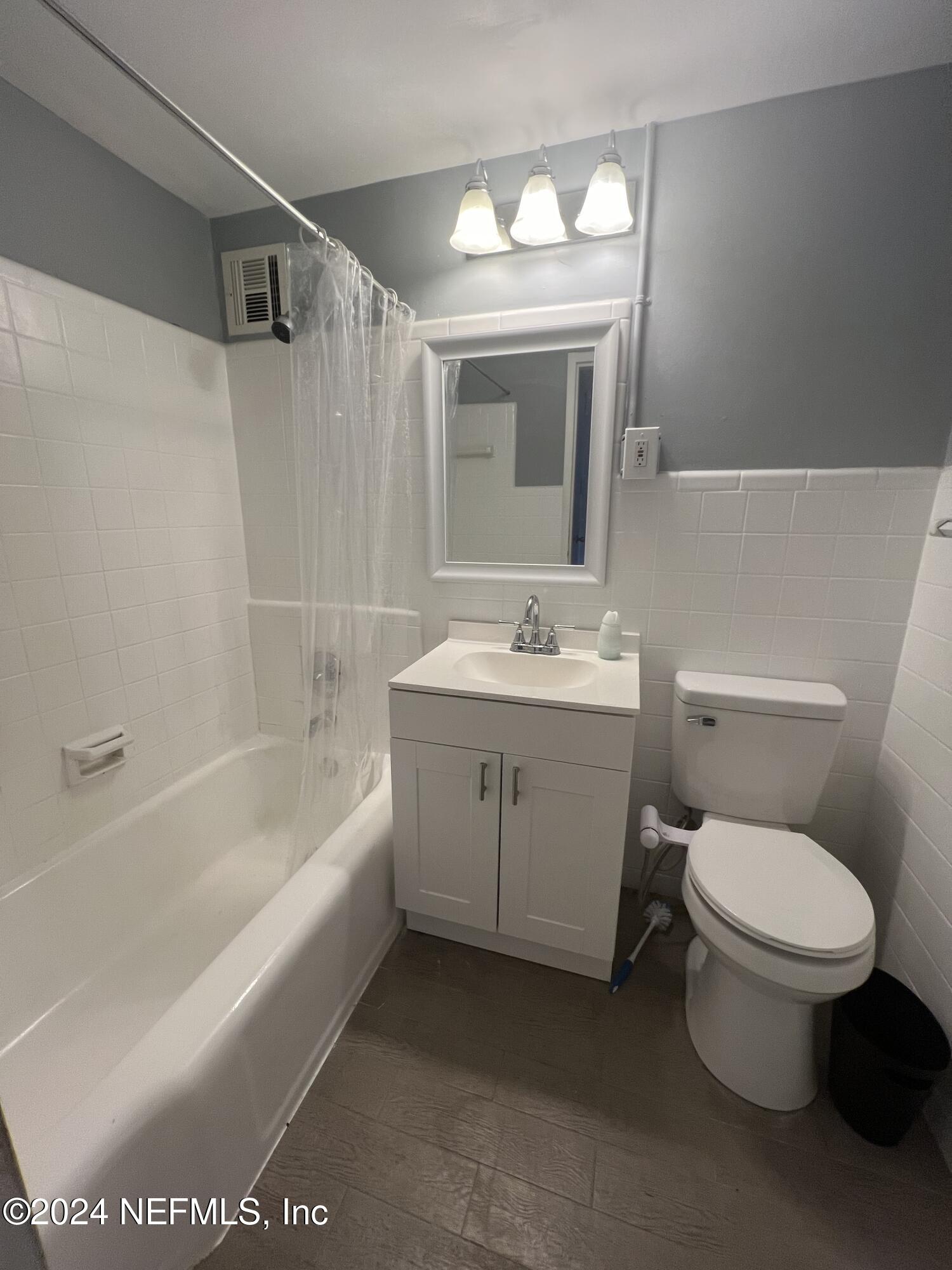 311 W ASHLEY Street, 1504